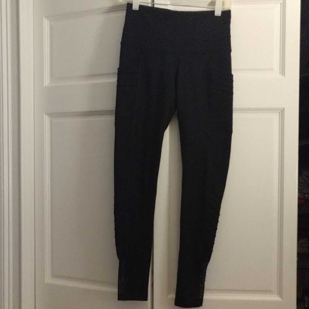 Black Lucy leggings
